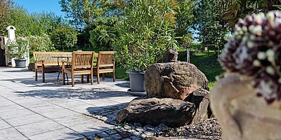 Gartenlounge im Weingut am Fürstweg