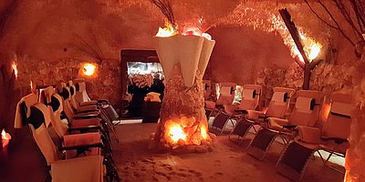 Strömen in der Salzgrotte